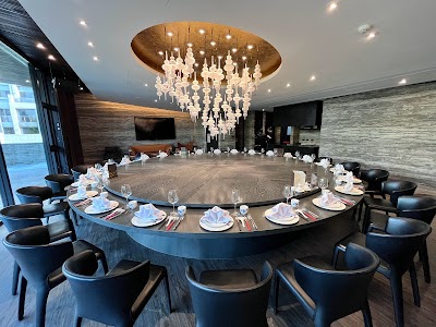 与玥樓頂級粵菜餐廳